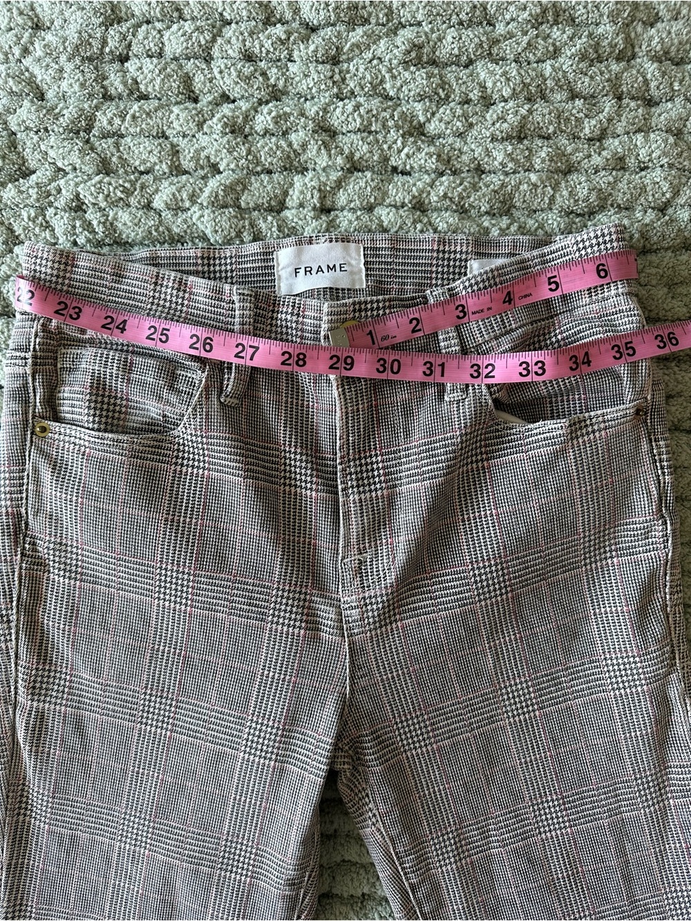 FRAME Le Crop Mini Boot Plaid Pants Size 26 Gray Glen Check Cropped Flare - Picture 10 of 12